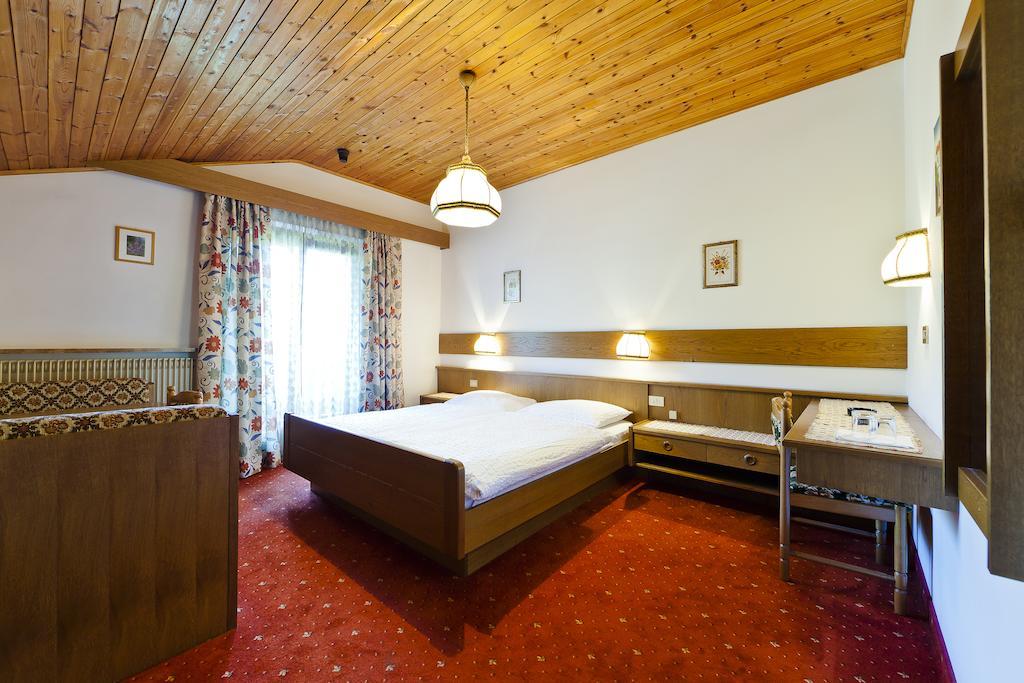 Hotel Brueckenwirt - Al Ponte Montagna Szoba fotó