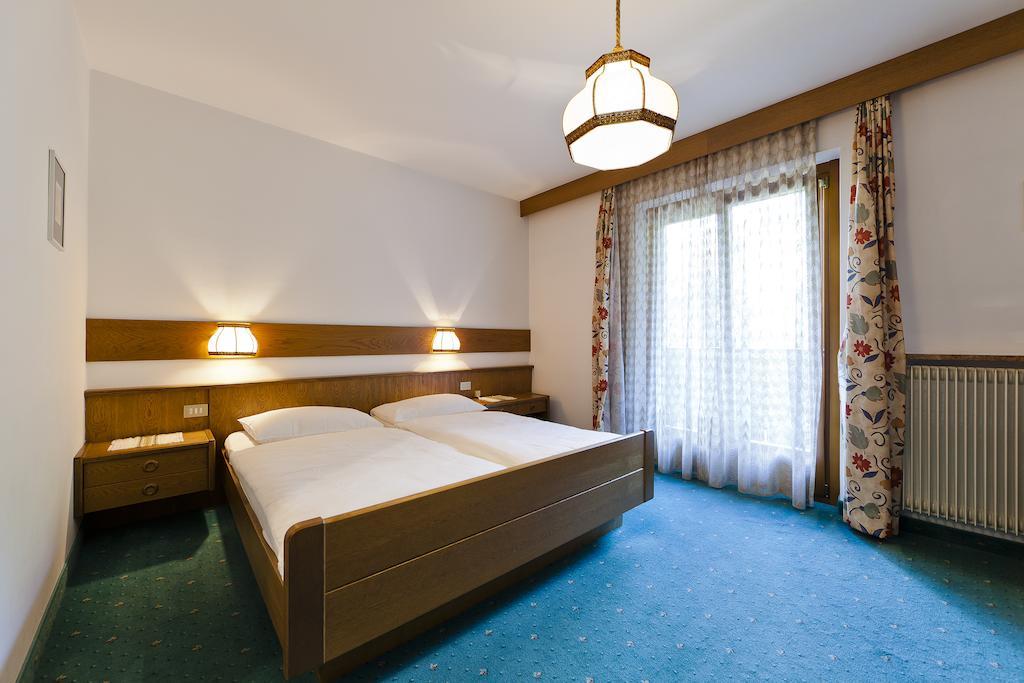 Hotel Brueckenwirt - Al Ponte Montagna Szoba fotó